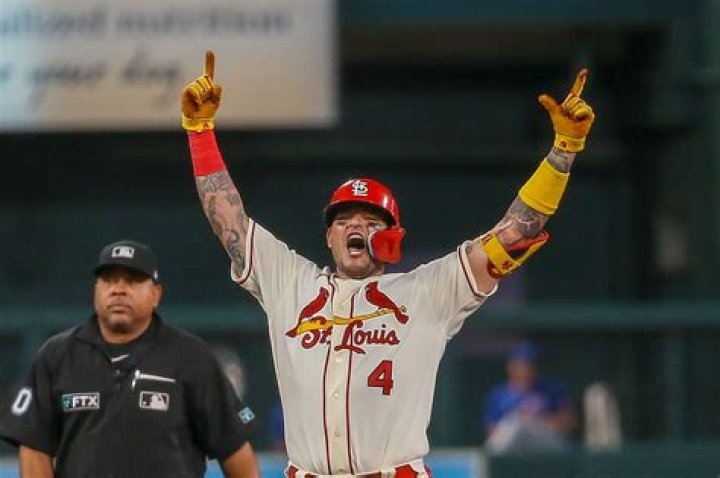 Fame | Yadier Molina net worth and salary income estimation Apr, 2024